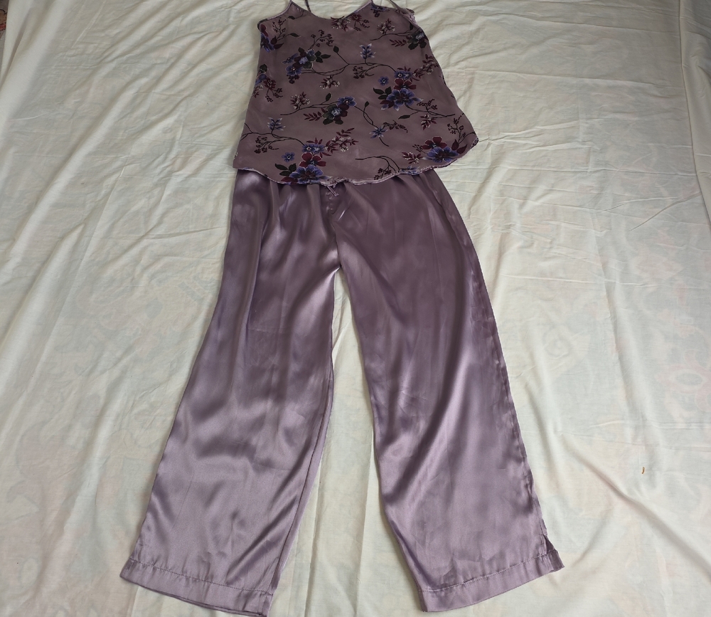 Secret Treasures Lavender Satin Loungewear